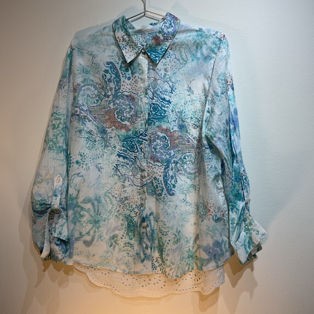 Chico's Blue Relaxed Button Down Shirt with Dress Collar And Eyelets Size 3 - Picture 2 of 13